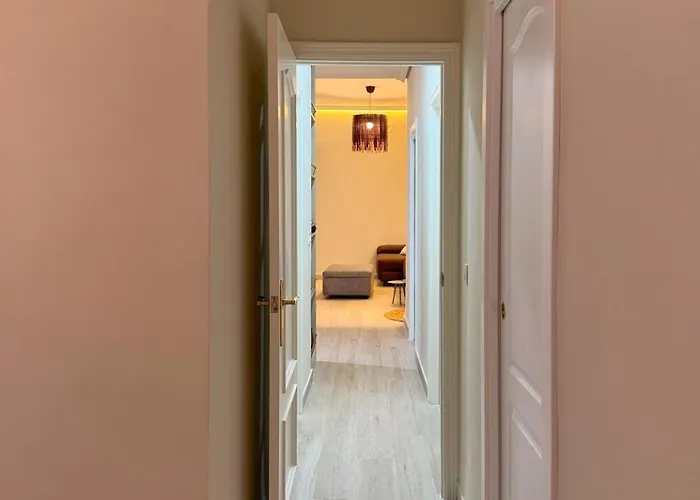 Serva La Bari Apartment * Seville